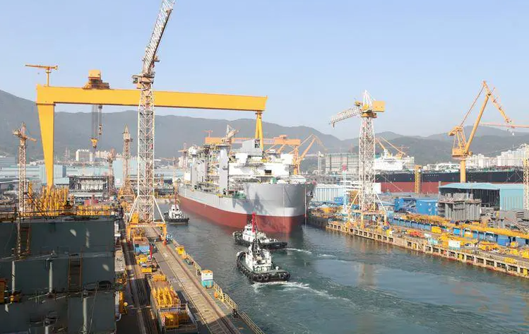 海域碼頭、散貨船跟蹤監(jiān)測(cè)攝像頭起到的作用